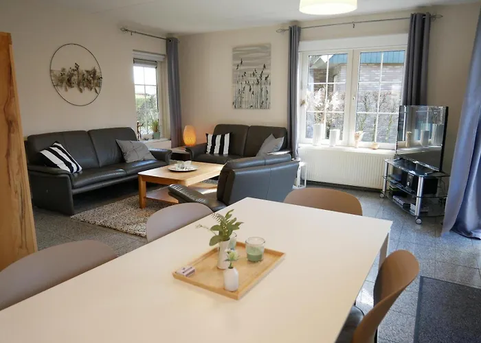 Lachmoewe Villa Sint Maartensvlotbrug